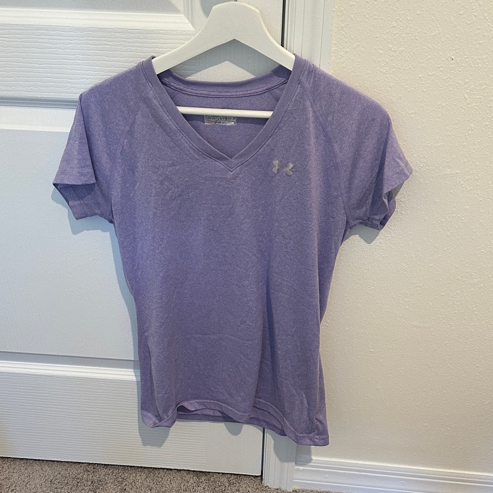 Under Armour Women's Purple V-Neck Tee